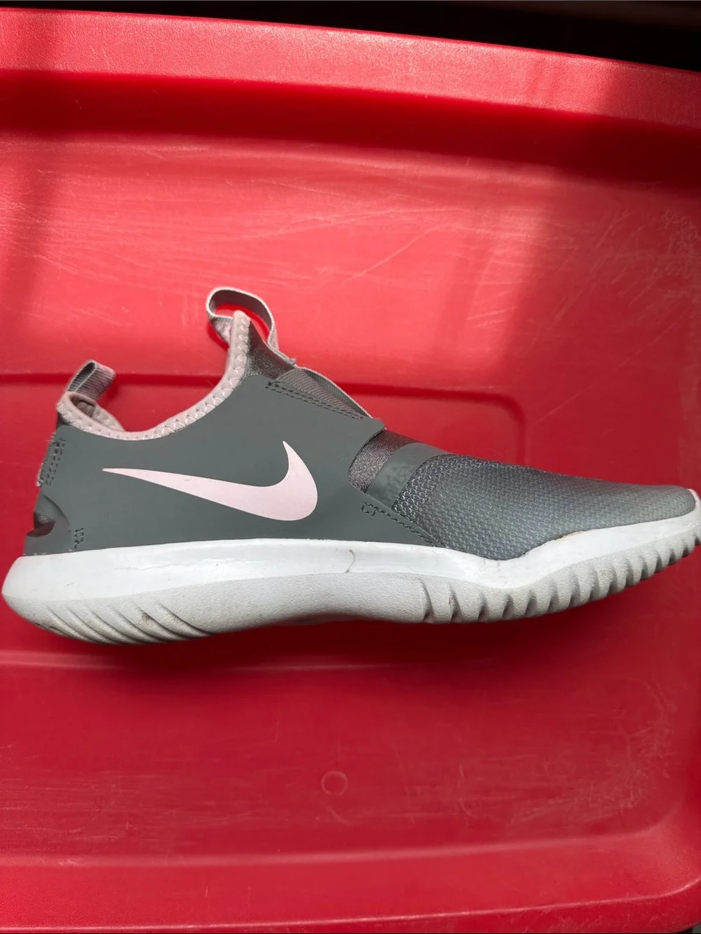 Nike Gray and Pink Slip-On Athletic Sneakers, Size US 6Y - Picture 4 of 7